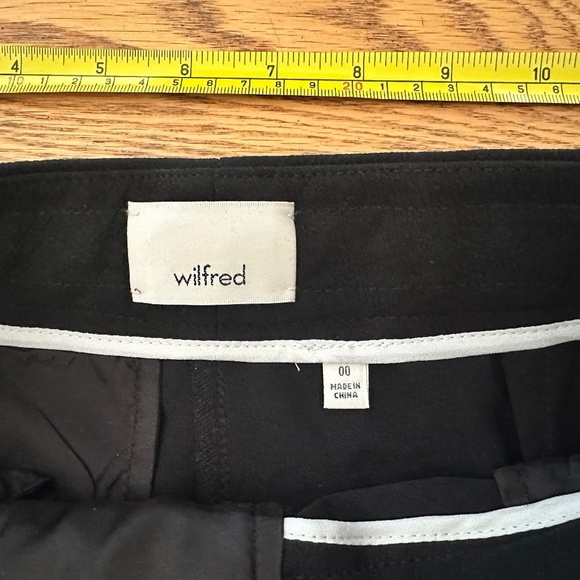 Aritzia Wilfred Allant Tie Waist Cuffed Cropped Pants in Black (Size 00) - Picture 4 of 9